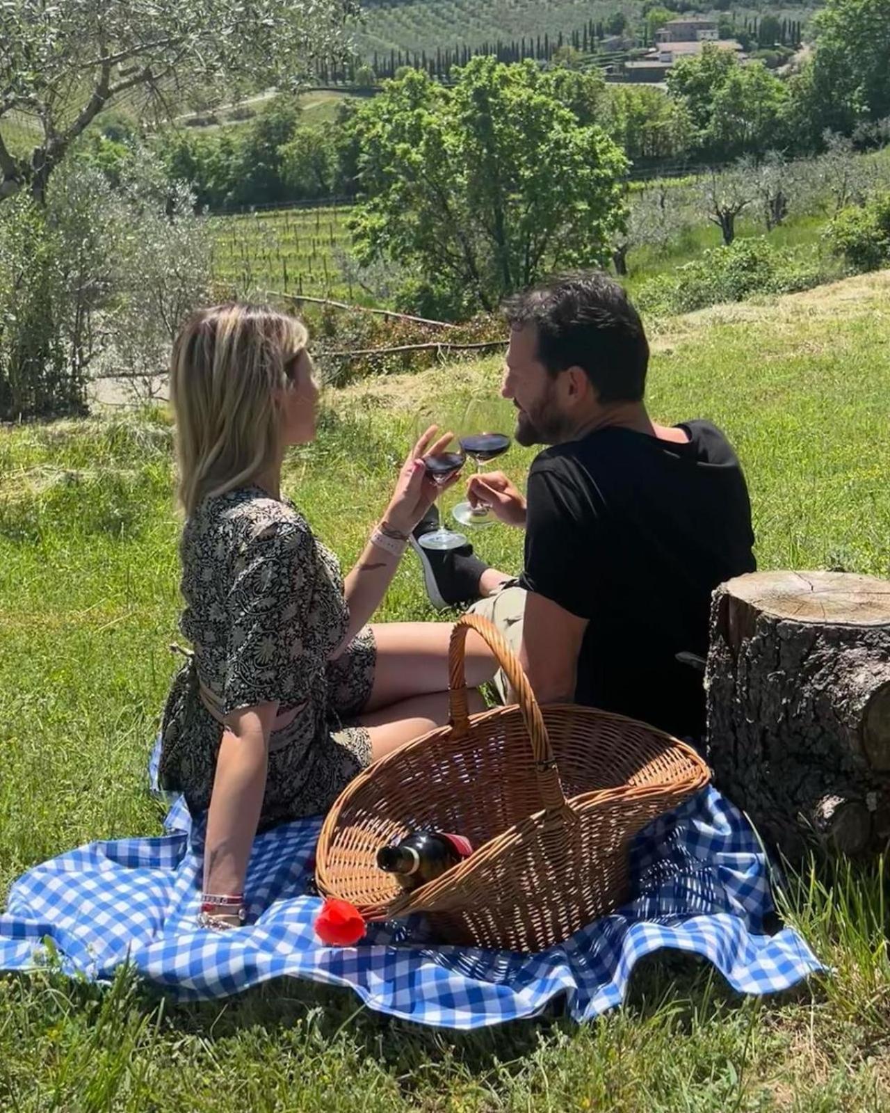 Locanda Podere Le Vigne 拉达因基安蒂 外观 照片